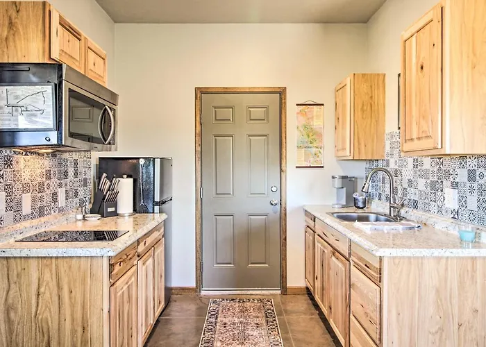 Cozy Casita W/ Gas Grill: Pets Welcome! Apartment