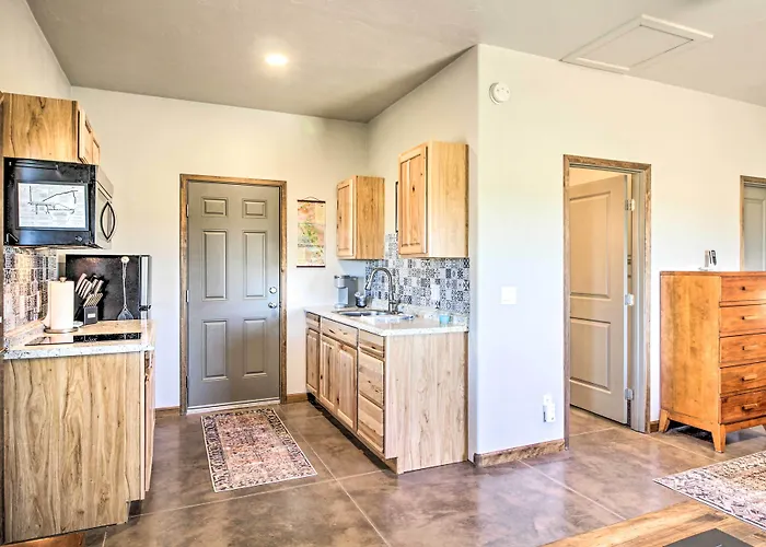 Cozy Casita W/ Gas Grill: Pets Welcome! Apartment